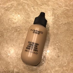 MAC studio face and body foundation